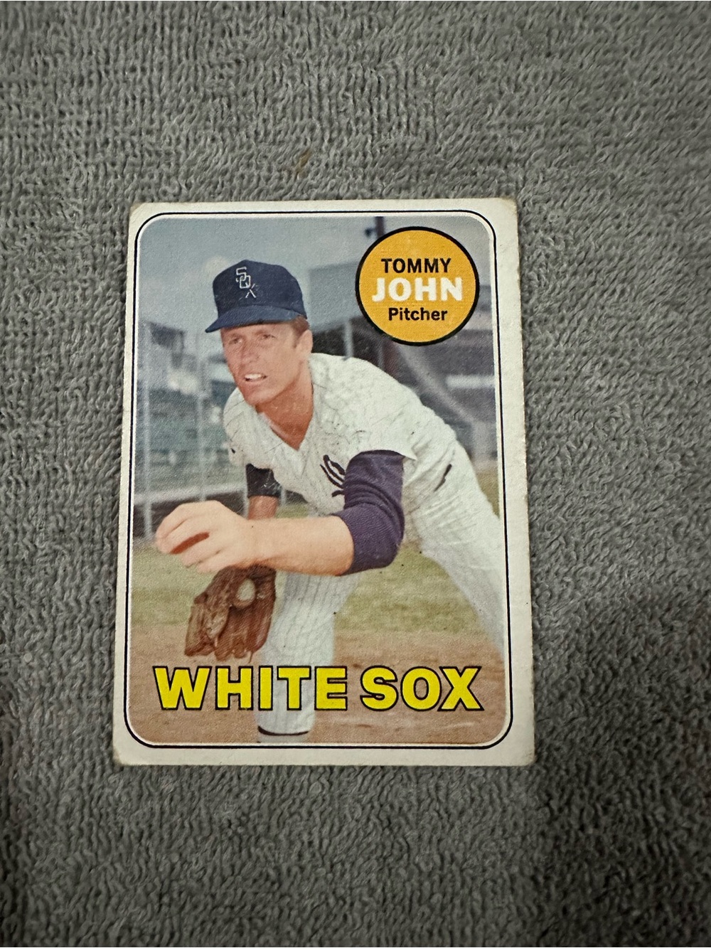 Vintage Tommy John White Sox Baseball Card - White, Blue
